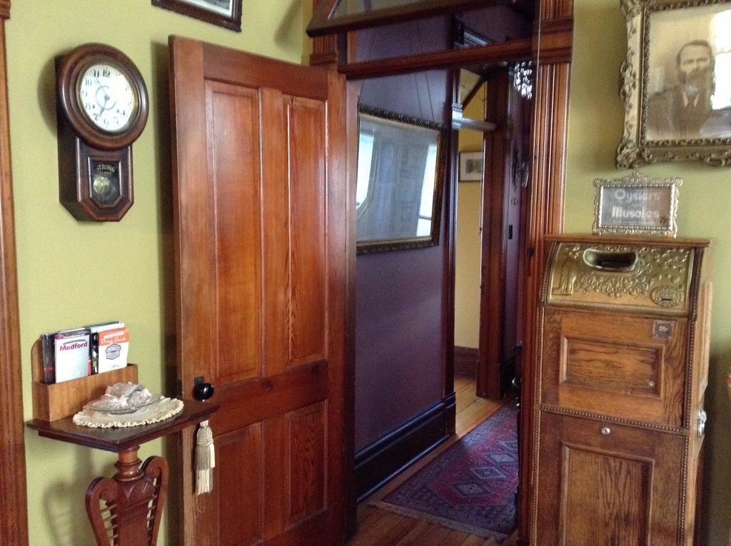 Waverly Cottage Медфорд Екстер'єр фото