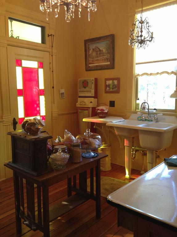Waverly Cottage Медфорд Номер фото